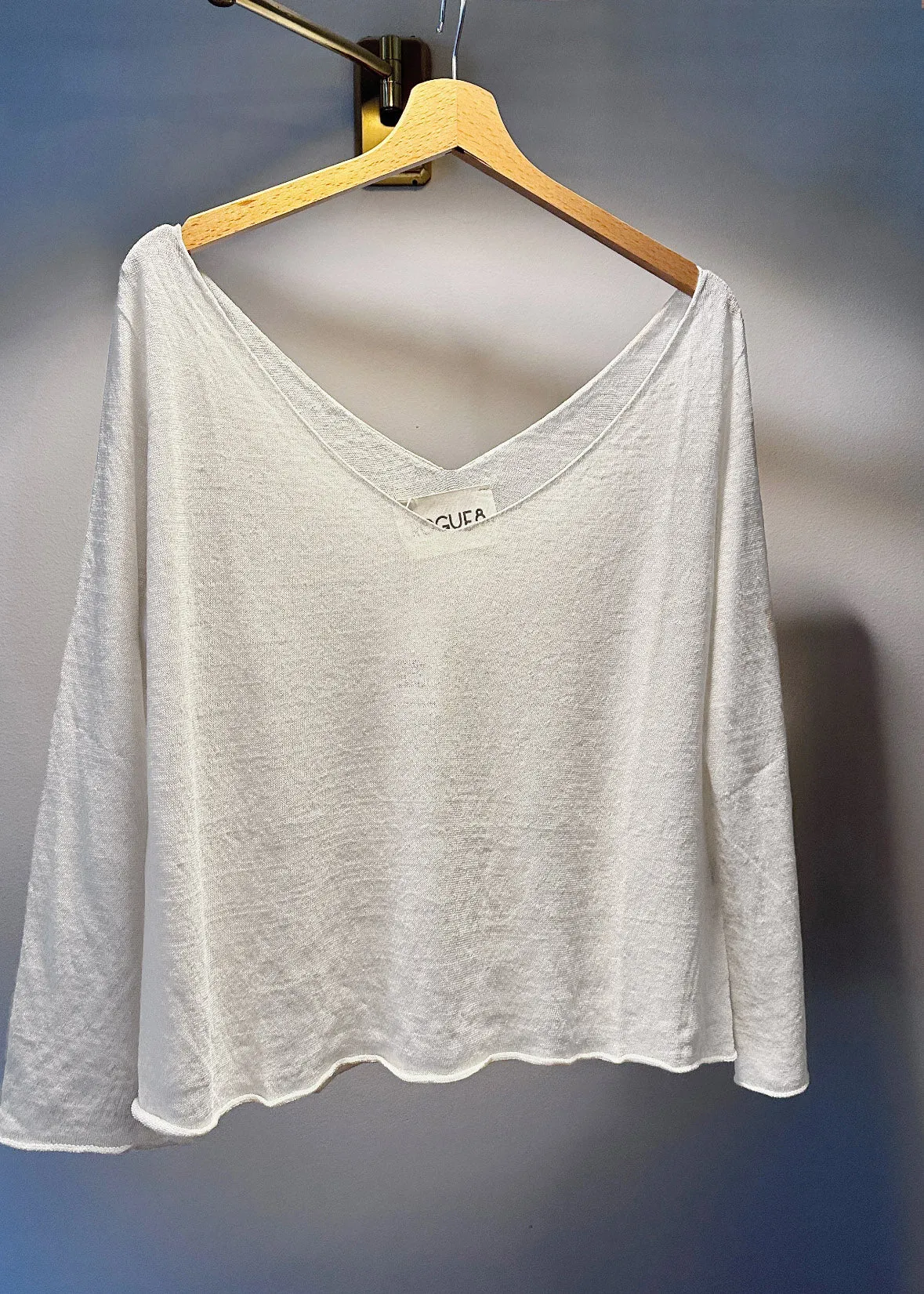 Glou White Short Sweater