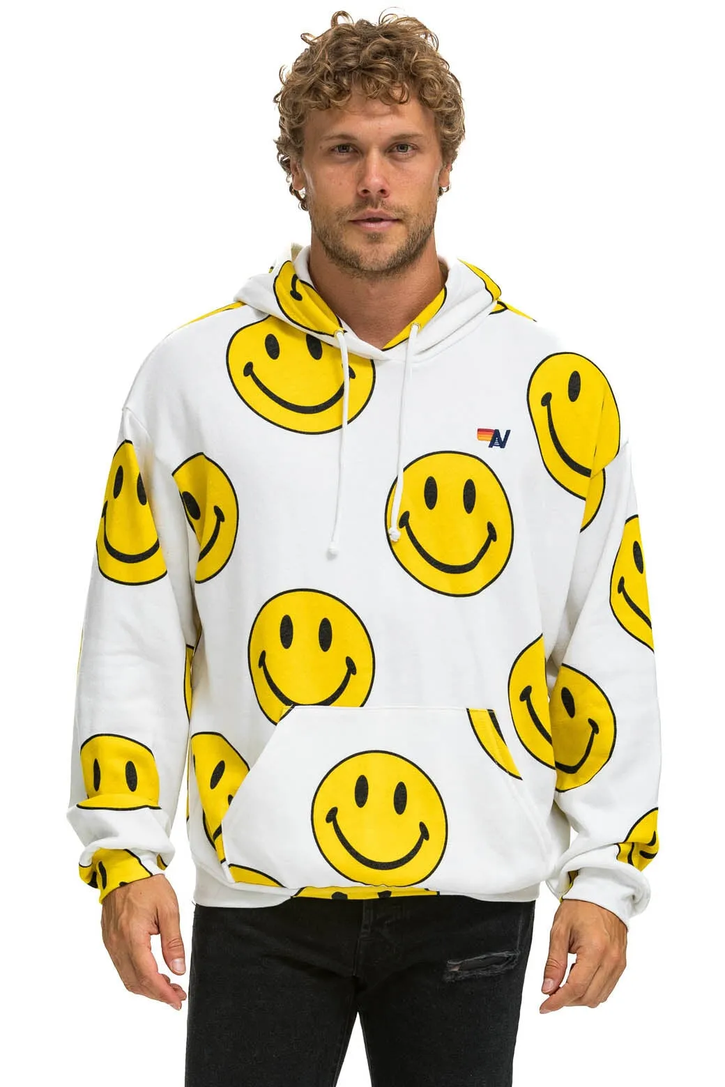 SMILEY REPEAT RELAXED PULLOVER HOODIE - WHITE